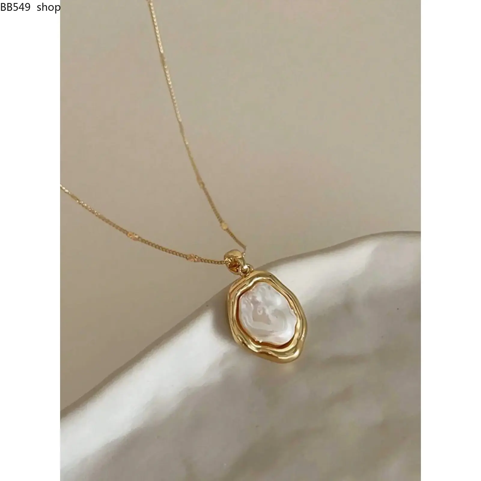 Elegant Baroque Pearl Pendant Necklace, Unique Design for Daily Wear, Evening Events, Dates, Perfect Gift for Her