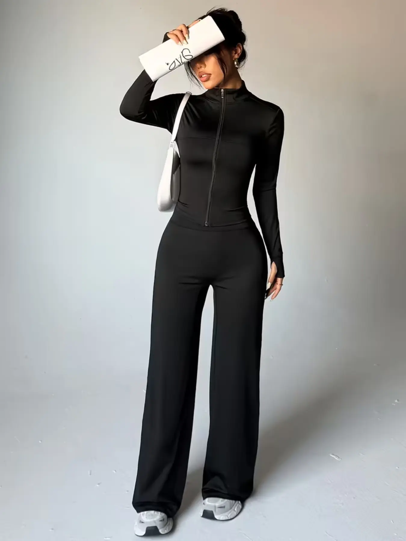 Women's Two-Piece Set Basic Slim Fit Long Sleeve Jacket and Wide Leg Pants, Zipper Tight Thumb Hole Top, High Waist Loose Wide Leg Pants Set Clothes