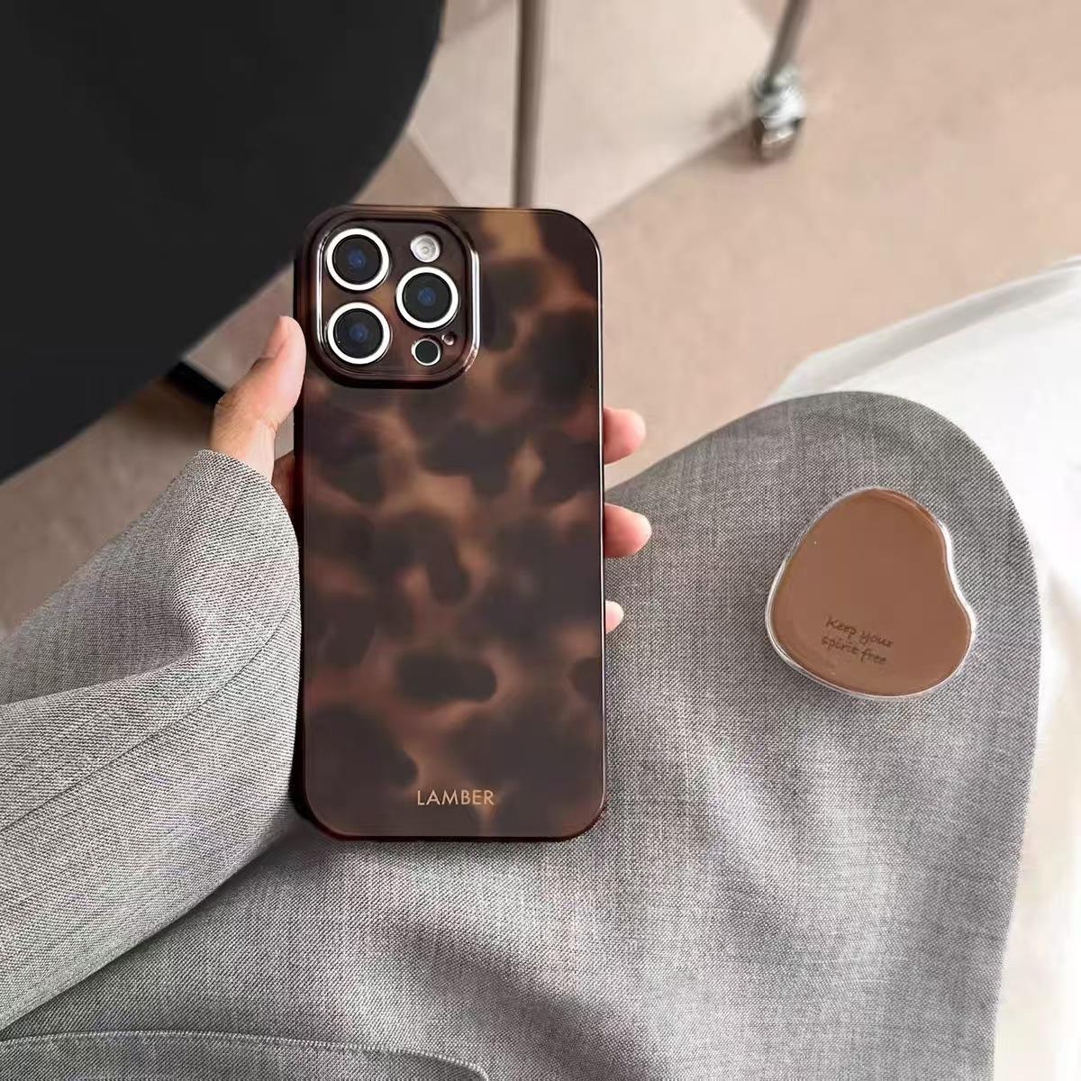 Fall Winter Brown Leopard Design Phone Case with Holder for iPhone 17 Pro Max 16 15 14 13 Girls
