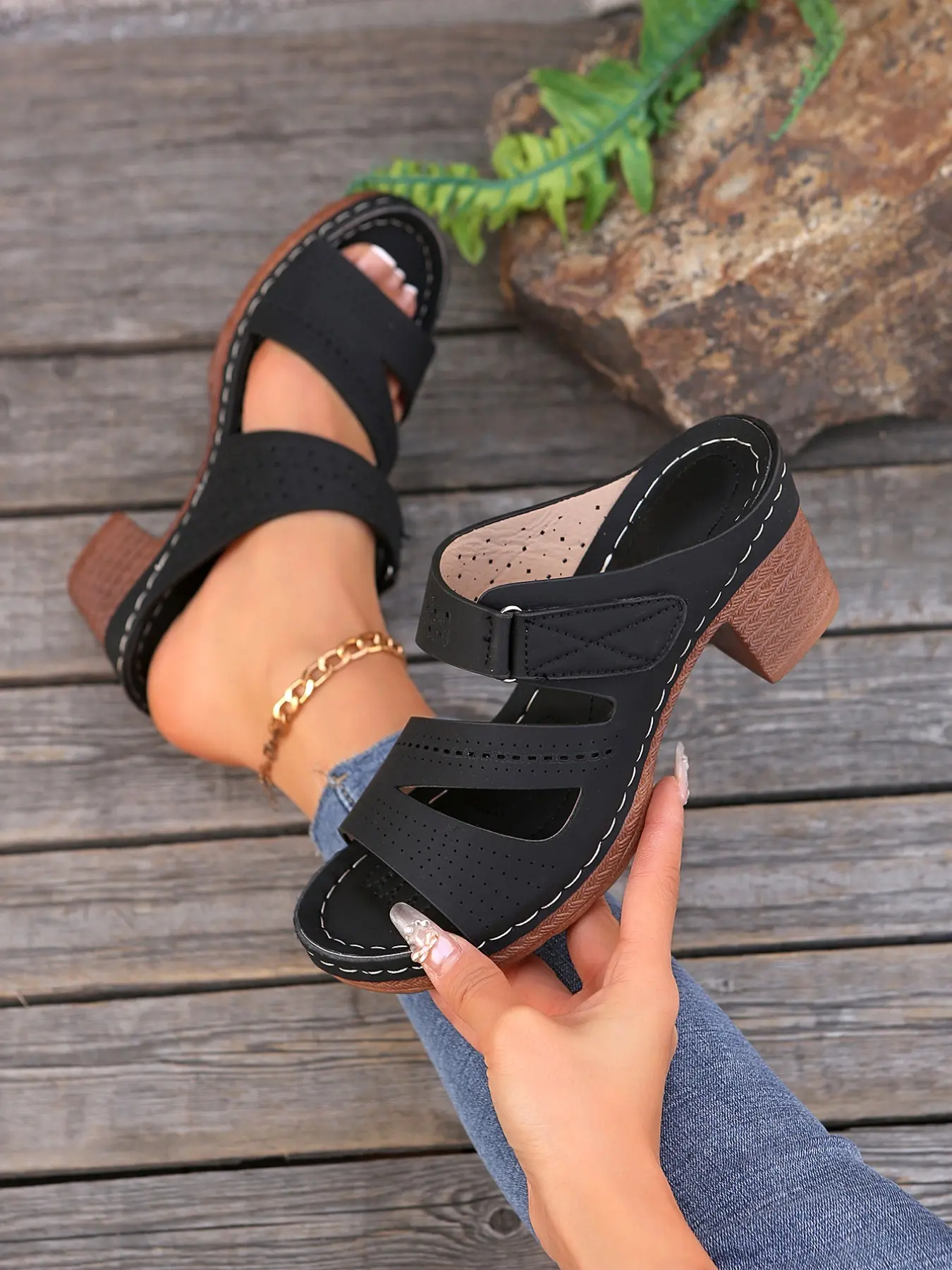 Comfortable Wide Fit Chunky Heel Mules, Hollow Out Perforated Dual Strap Open Toe Sandals, Soft Sole Anti-Slip Durable Summer Shoes for Women, Double Strap Sandals, Daily Fashion Footwear, Casual Summer Sandals