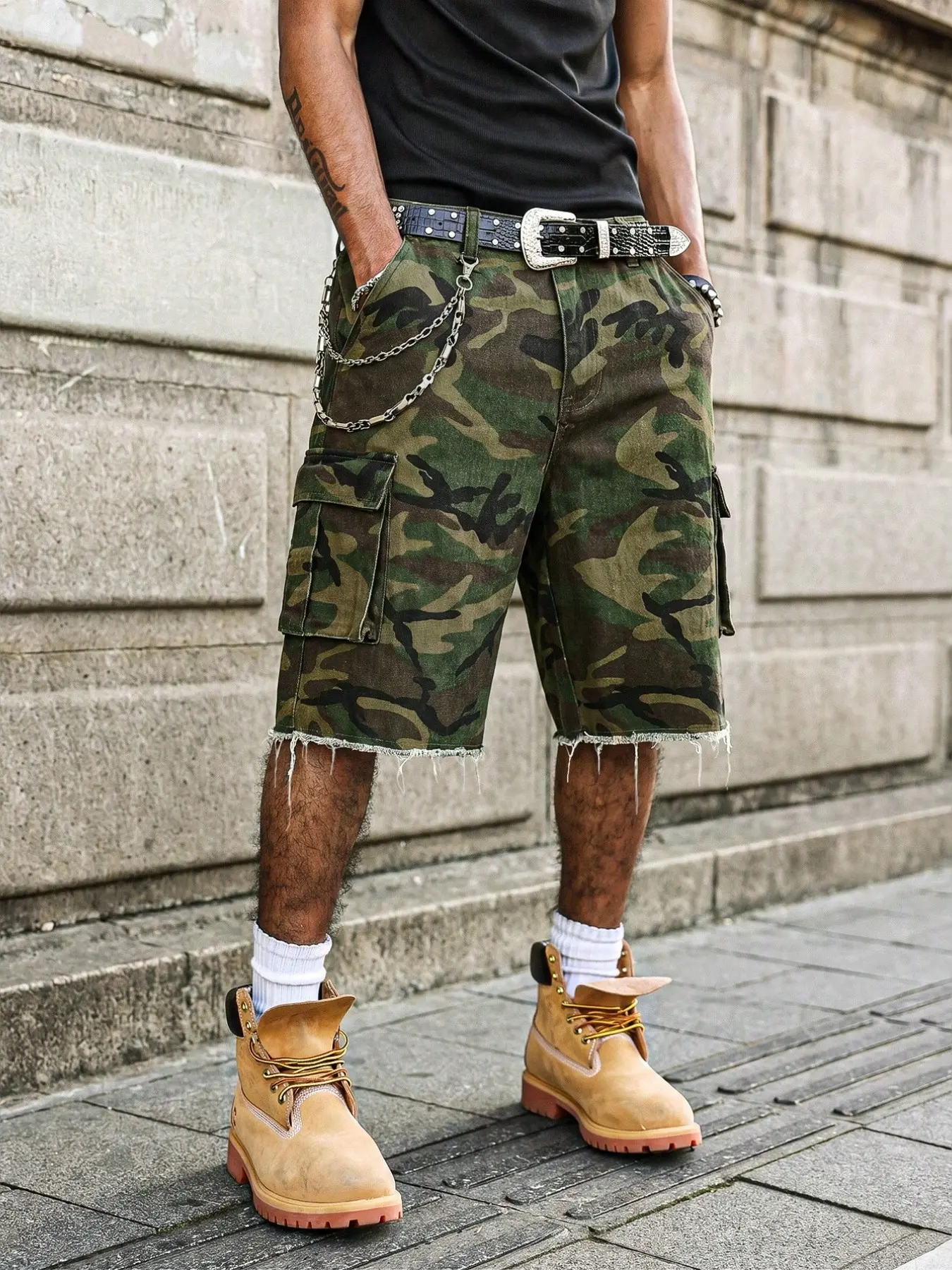 Men's Vintage Camouflage Cargo Shorts, Military Print, Loose-Fit, Street Style, Durable, Casual, High-Waisted, Multiple Pockets, Casual Streetwear Shorts