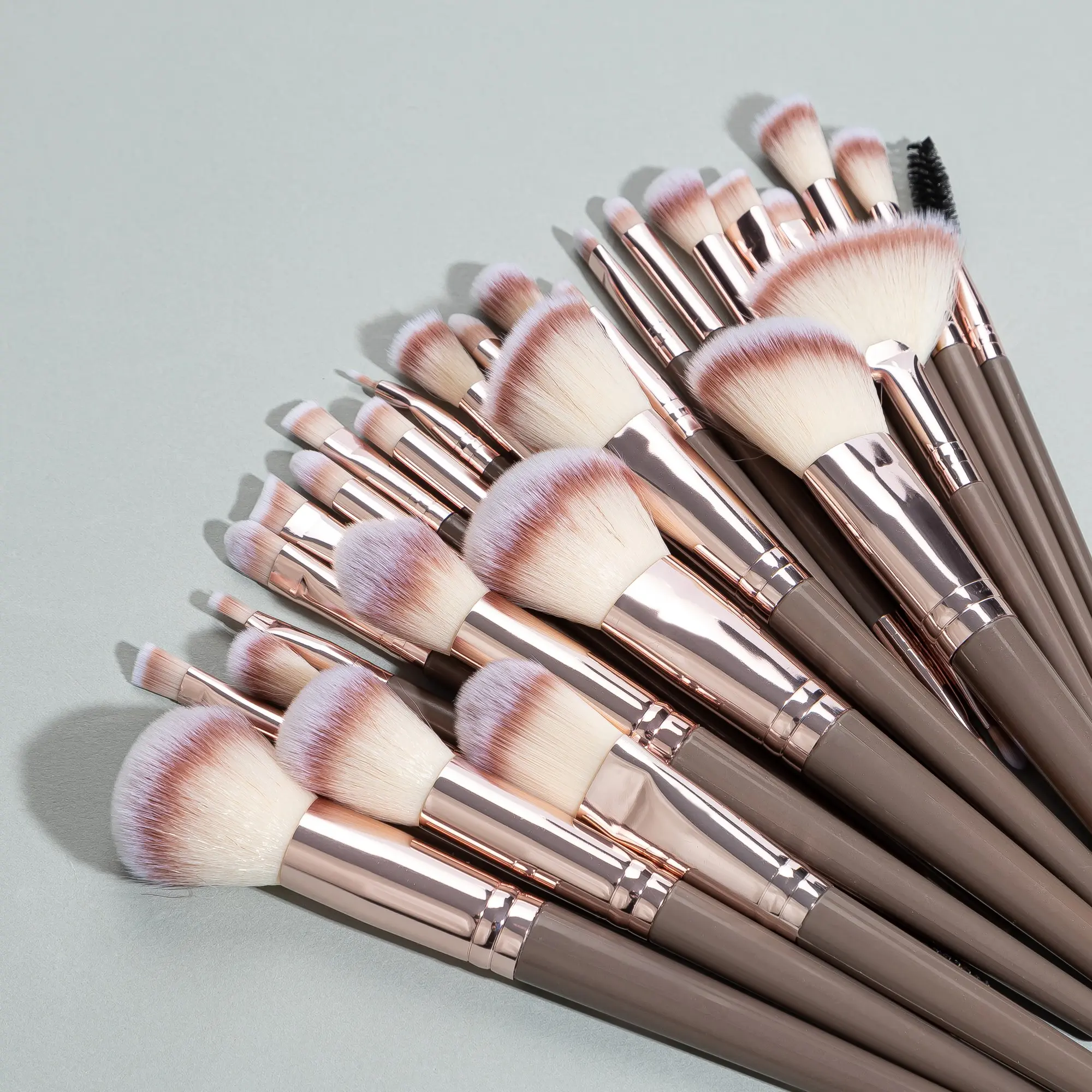30-Piece Professional Makeup Brush Set, Foundation, Blush, Powder, Eyeshadow Brushes, Portable, Beginner Gift, Essential Makeup Tools