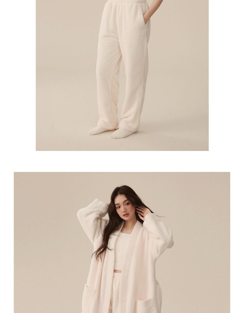 Women's Fuzzy Short Top, Wide Strap Sleeveless Fuzzy Knit Sweater Vest