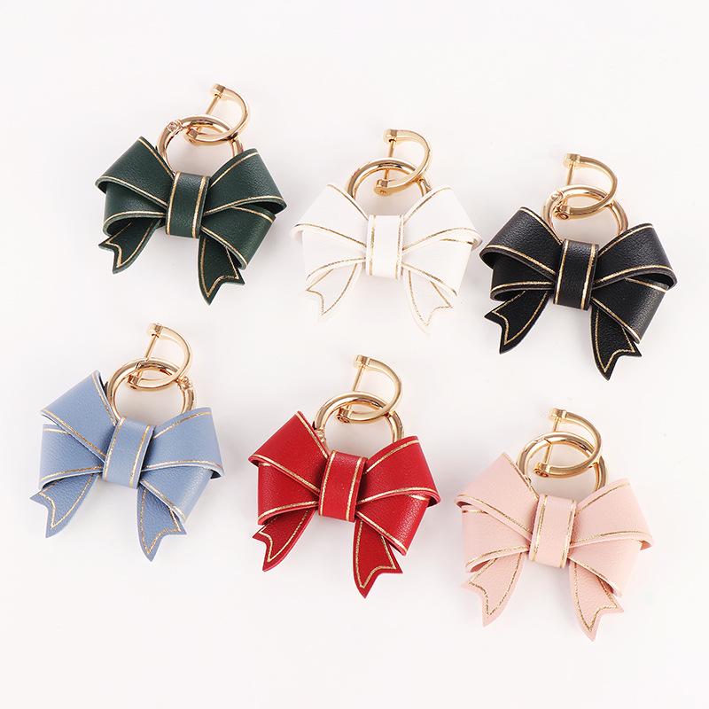 Bowknot Keychain for Women, PU Leather Cute Bow Key Ring Personalized Car Key Holder Purse Handbag Pendant Charm with D Ring Backpack Decorations Craft Accessories Women Ladies Gift