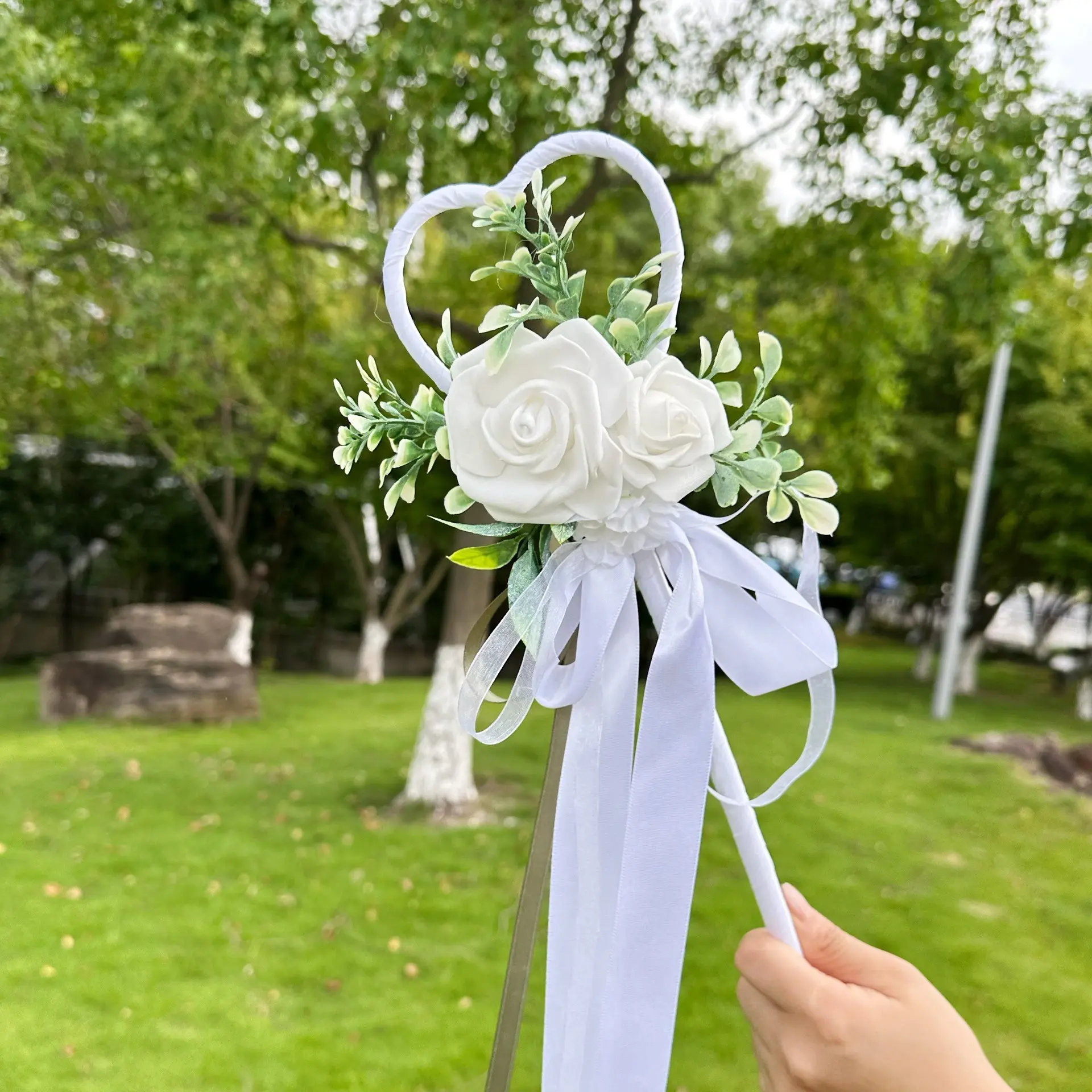 White Wedding Flower Girl Wand Handmade Fairy Wands for Woodland Wedding Bridal Shower Magic Floral Wand with Heart Silk Ribbon in Gift Box for Wedding Bridal Shower Birthday Party