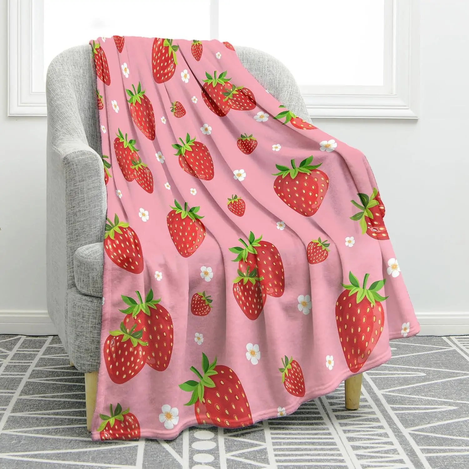 Double-Sided Rectangular Strawberry Fruit Print Flannel Throw Blanket, Soft Cozy Pink Floral Home Decor Tapestry, Machine Washable Fruit Gift for Girls Mom, Holiday Gift for Christmas Halloween
