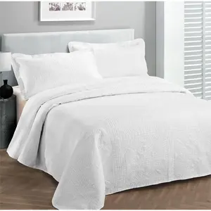 Luxury Embossed Solid White Bedspread Coverlet New Over Size 118"x106" Fits King/California King