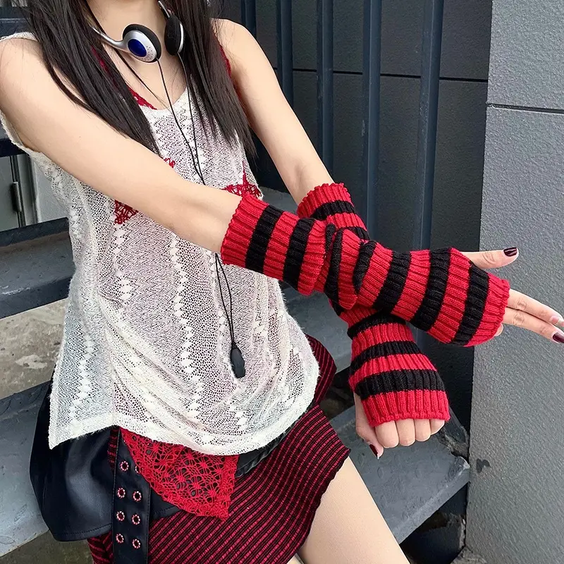 Fingerless Arm Warmers for Women, Red Black Striped Knit Gloves, Y2K Fashion Accessories, Soft Stretch Long Sleeve Warmers for Streetwear Outfits, Winter Daily Wear and Concert Style