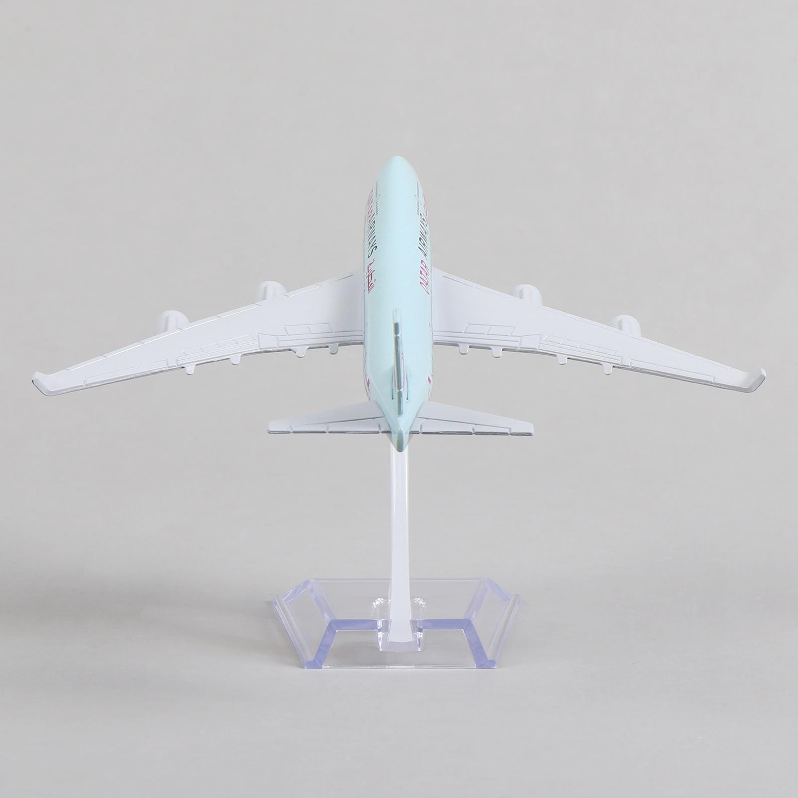 Boeing 747 Qatar Airways Model Airplane, 1 Count 1/400 Diecast Metallic Airplane Model with Stand, Plane Display Collectible Model for Aviation Enthusiast Gift
