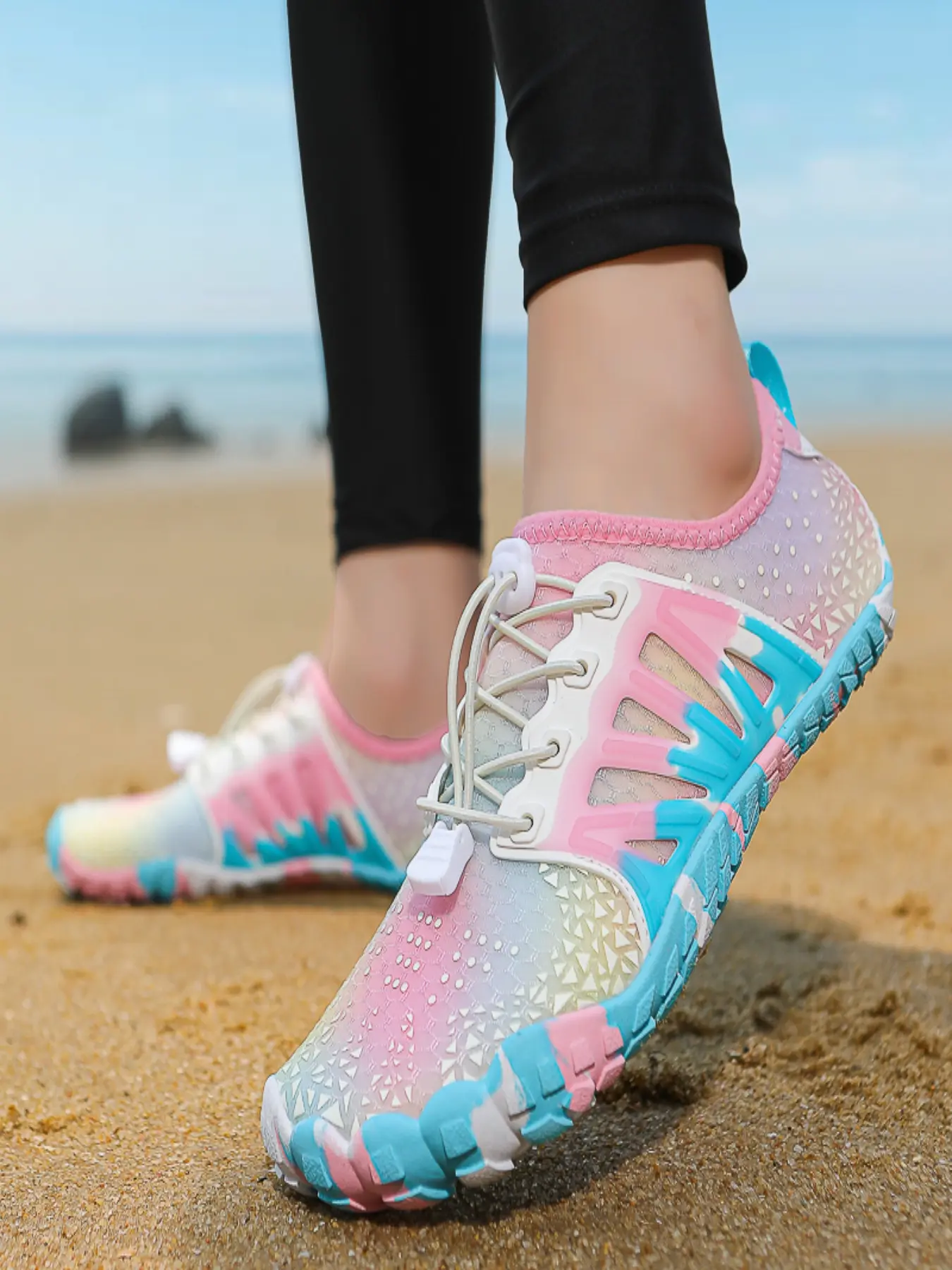 Men Women Quick Dry Camo Water Sports Shoes Barefoot Five Toes Swim Diving Shoes Slip On Lightweight Anti Slip River Walking Yoga Training Aqua Shoes Swimming Shoes