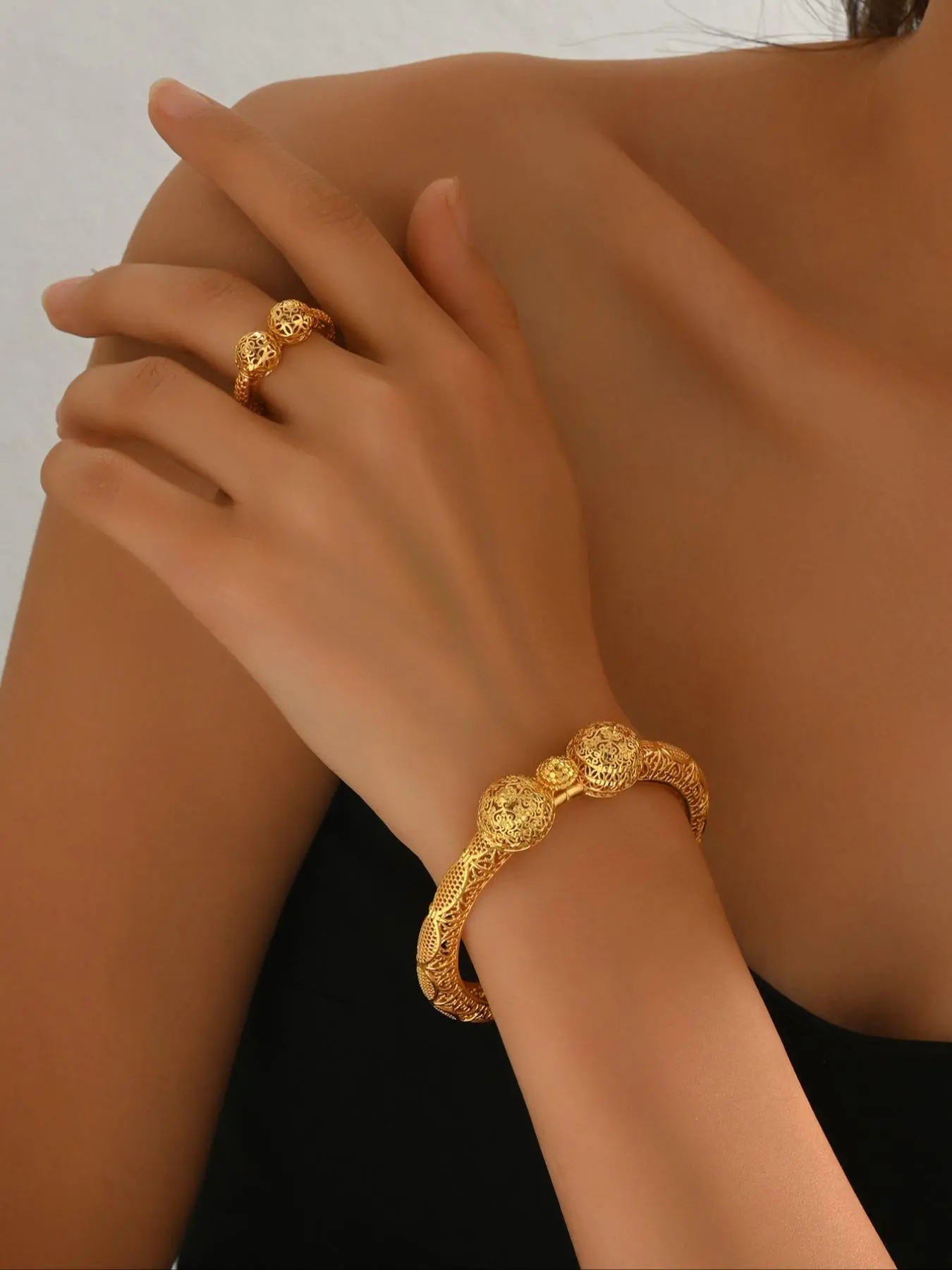 Women's Elegant Minimalist Bangle Bracelet & Ring, Trendy All-match & Exquisite Jewelry for Birthday Gift