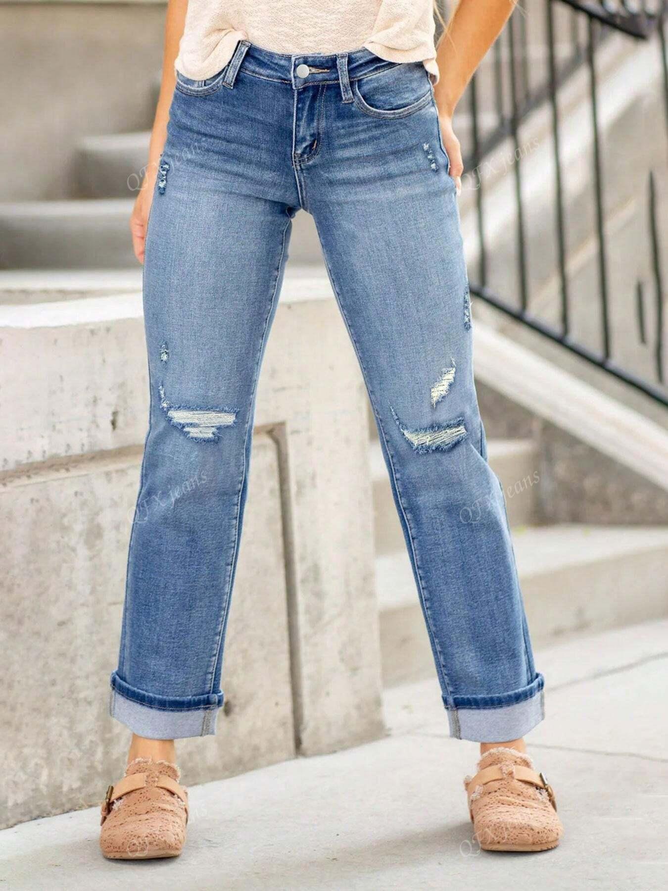 Women's Stretchy Button-Front Ripped Jeans with Rolled-Up Cuffs, Trendy and Fashionable for All Seasons