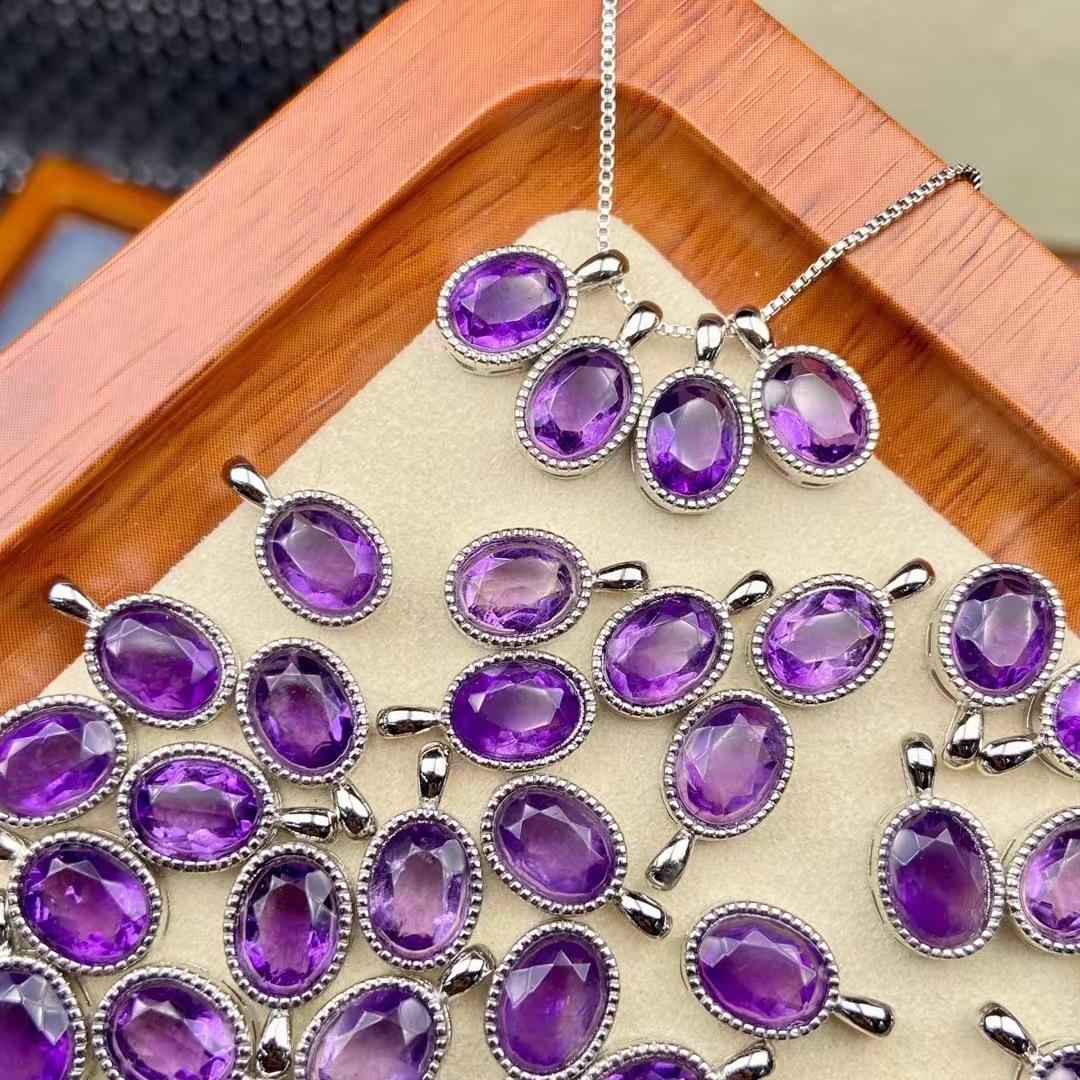 Lucky Stone Natural Amethyst Pendant Female S925 Silver Plated Necklace Japanese and Korean Fashion Simple Clavicle Ornament Birthday Gift for Friends Natural Crystal Personalized Birthstones