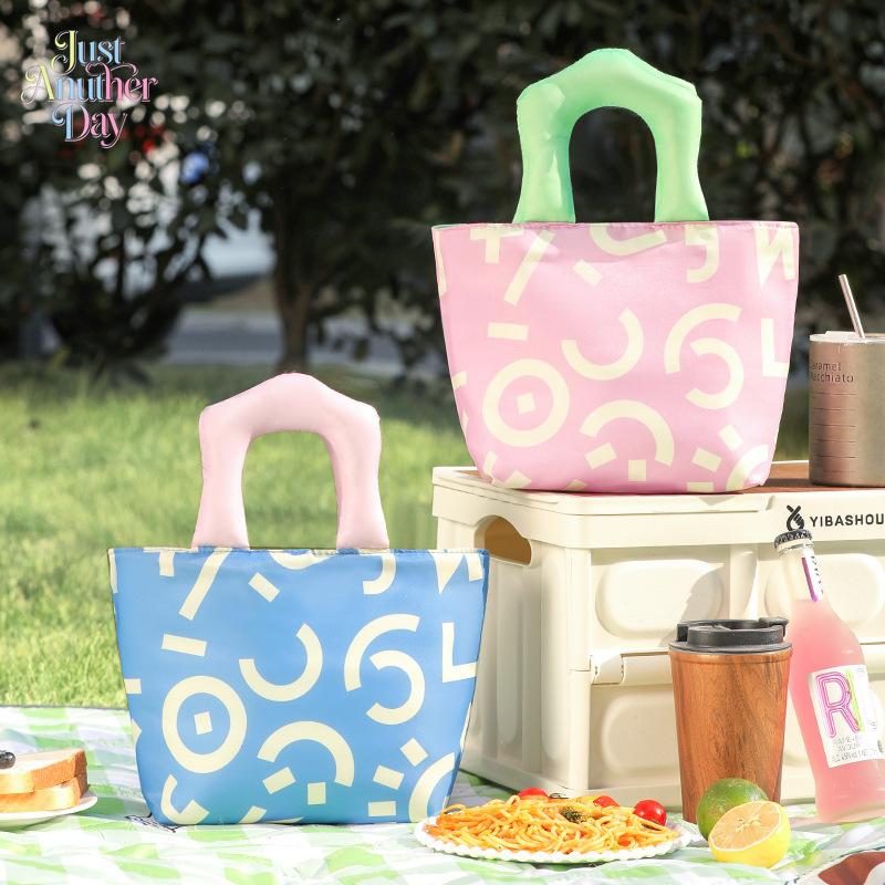 Cute Insulated Lunch Tote Bag with Soft Padded Handles Thermal Aluminum Foil Lined Cooler Bag for Work Picnic and School Leak-Proof Lunch Handbag for Bento Boxes and Snacks