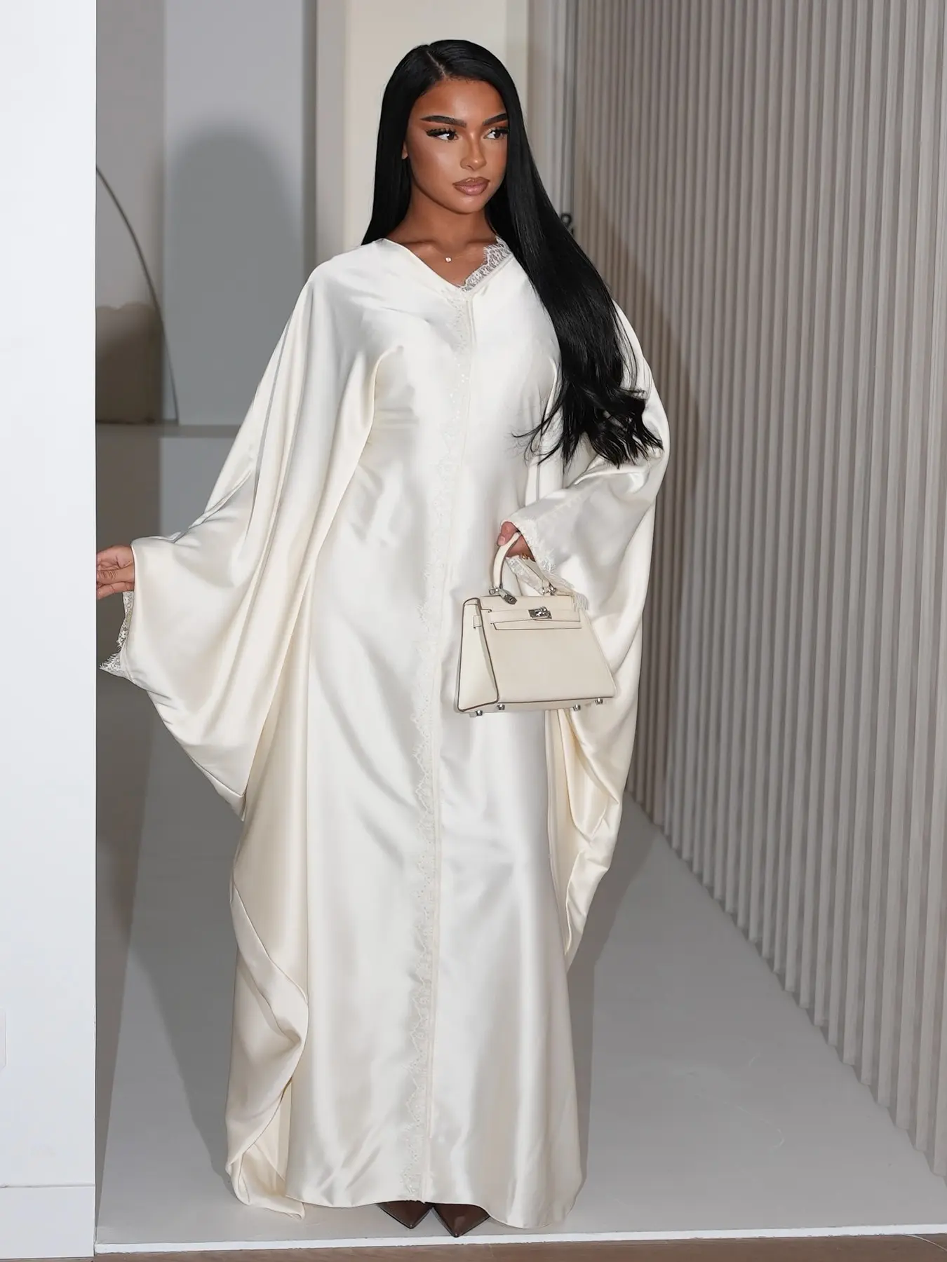 Muslim Shiny Satin Batwing Sleeve Open Front Robe Lace Patchwork Dress, Dubai Luxury Party Style Muslim Fitted Shimmery Lustrous Abaya Dress, No Headscarf Included