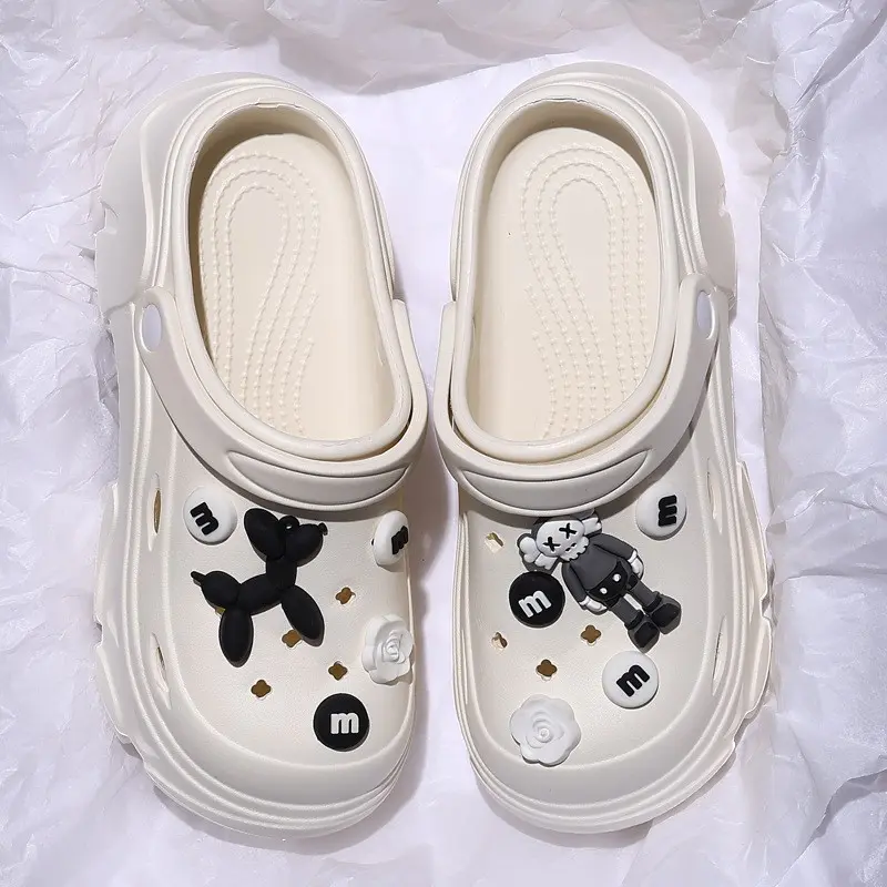 New Women's Holey Shoes, Anti-Slip Outdoor Beach Slippers, Fashionable Thick Sole Sandals, Sesame Street Pattern, Eva Material