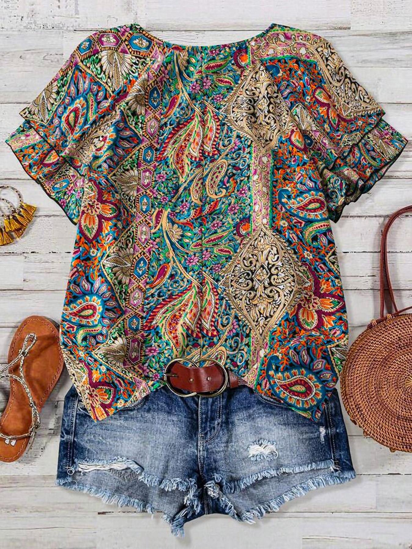 【Plus Size】 Paisley Print Blouse, Boho Casual Short Sleeve Top for Daily Holiday Vacation Wear, Women Plus Clothing for Summer