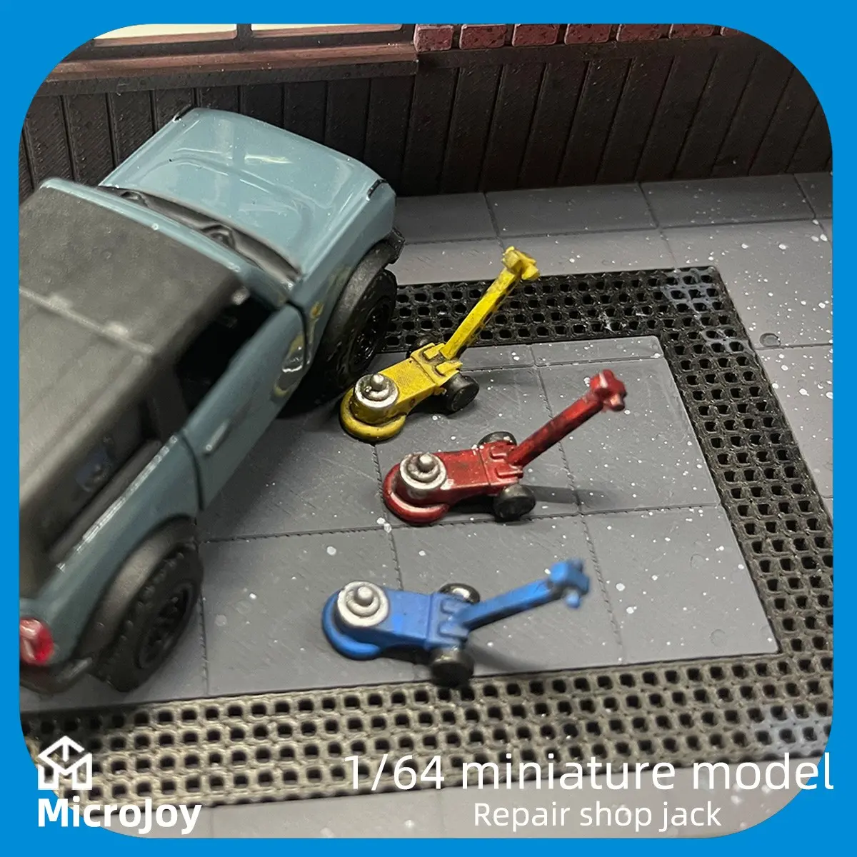 Detailed Scene 1: 1:64 Scale Micro Model Repair Shop, Mini Round Head Jack Display, Car Model Scene Vintage Setup, Figurines & Miniatures