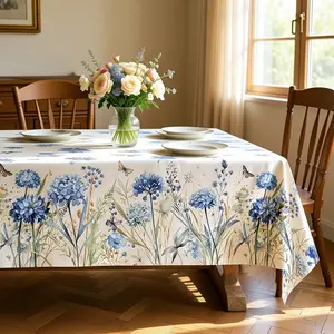 Classic floral tablecloth, blue flowers and birds, available in round, rectangular and oval shapes, suitable for banquets, restaurants, parties, festivals, outdoor events and birthdays, polyester/washable, clearance sale