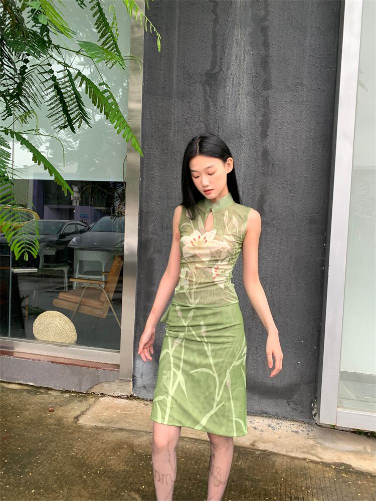 New Chinese-style lily pattern reversible cheongsam top + new Chinese-style lily pattern reversible one-piece skirt