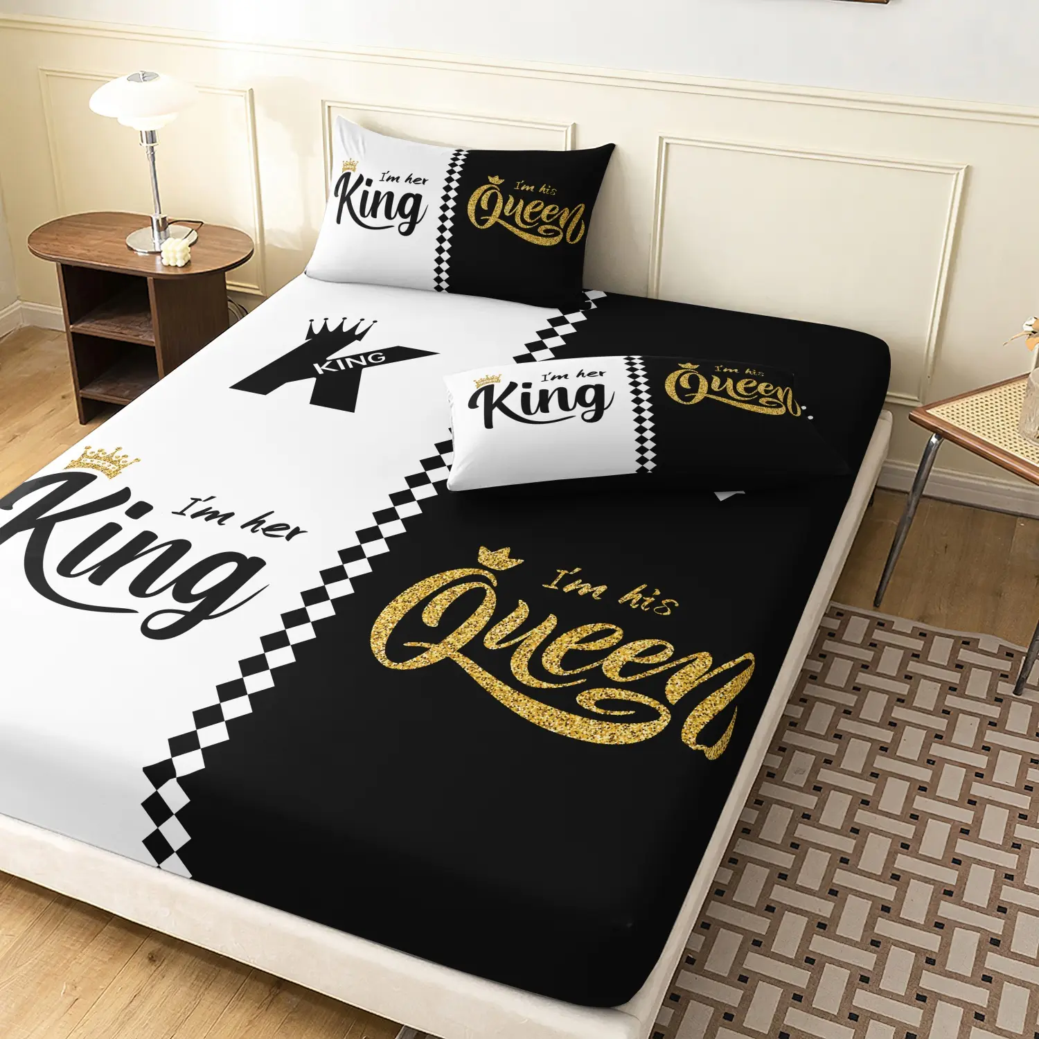 Black White Split King Queen Crown Print 3 Pieces Fitted Sheet Set, King Queen Golden Text Print Bedding, Soft Microfiber Romantic Couple Bedroom Decor (1 Fitted Sheet + 2 Pillowcases, No Pillow)