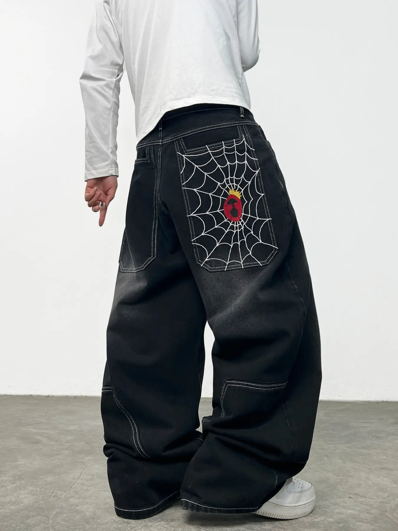 Men's Embroidered Jeans, Heavy-Duty Spider Back Pocket, Loose Fit, Washed Denim, Y2K Street Fashion, Comfortable Design, Multiple Sizes