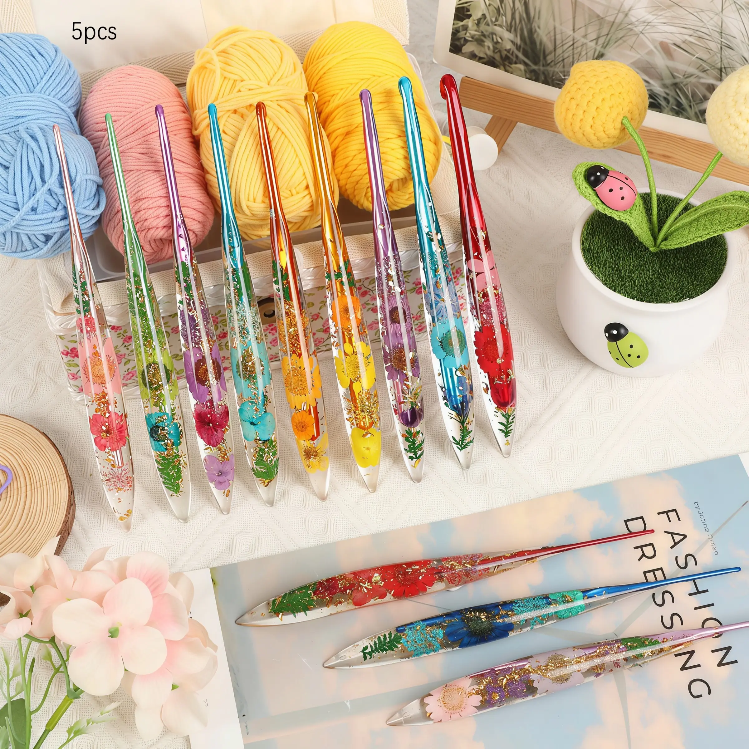 5-Piece Ergonomic Crochet Hooks Set, Colorful Floral Design, 2.5mm-6mm, Durable Metal, Ideal for Beginners and Advanced Crafters
