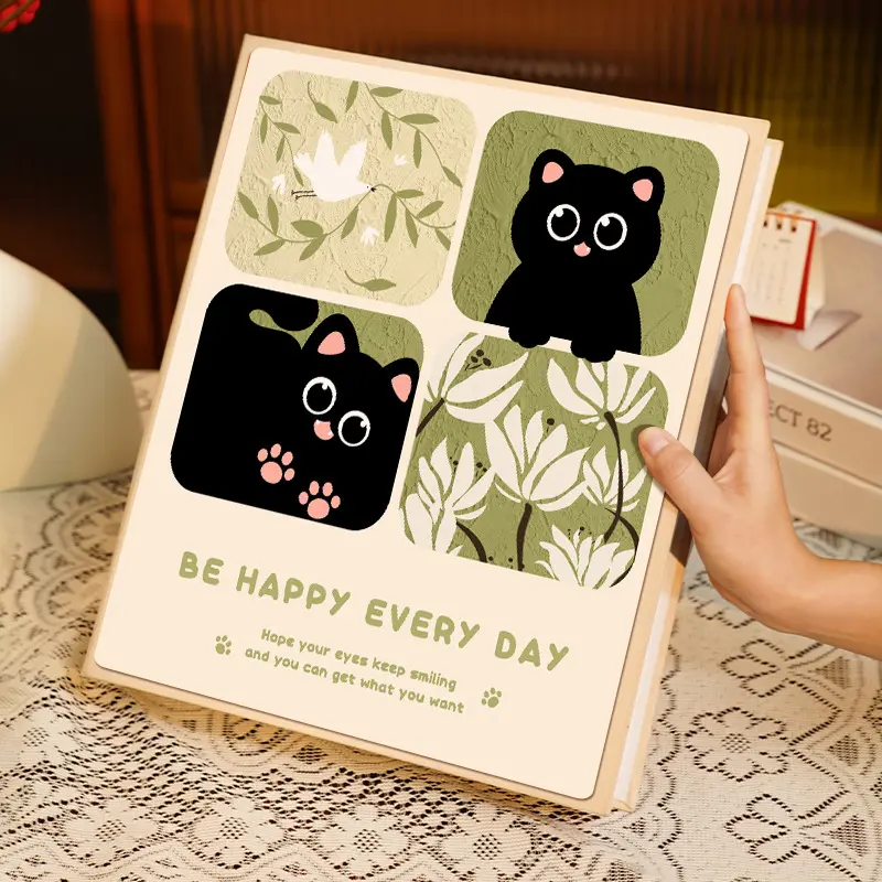 Cute Cat 4-Inch Horizontal Photo Album, 200-Page Large Capacity Family Memory Book, Photo Albums for Prints, Holds Polaroid, Instax & Printed Photos, Landscape Scrapbook for Home & Travel