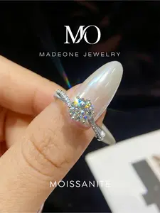 1 Pc Fashionable Twisted Arm Copper Ring with 1.0ct Synthetic Moissanite for Women Engagement Fine Jewelry