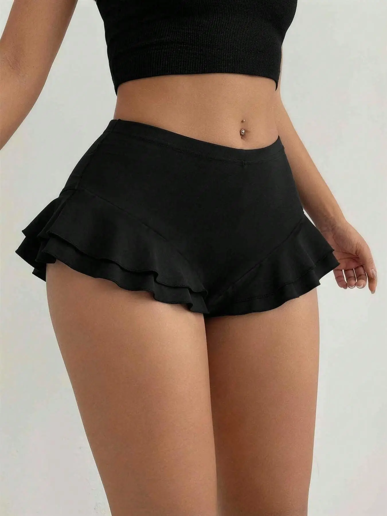 Sweet Cool Girl Style Plus Size Ruffle Shorts, High Waist Elastic, Double Layer Ruffles, Slimming Sweet Spicy, Pair with Short Tops