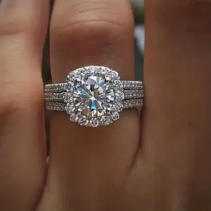 Bridal Ring |   Sparkling Zircon Inlaid Copper Ring Dainty Luxury Shiny Rhinestone Jewelry Elegant Accessory for Wedding Party Daily Wear Women