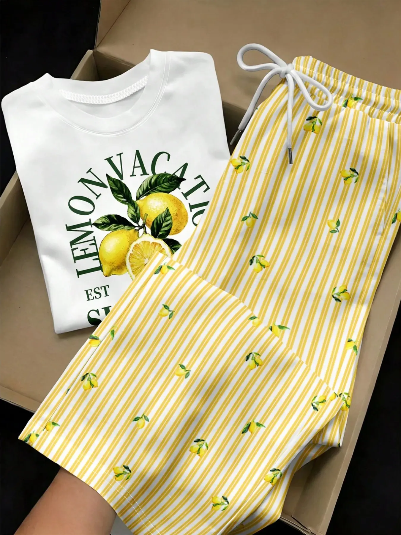 Women's Lemon Print Two-Piece Pajama Set, Round Neck Short Sleeve T-Shirt and Striped Long Pants, Casual Home Wear Sleepwear