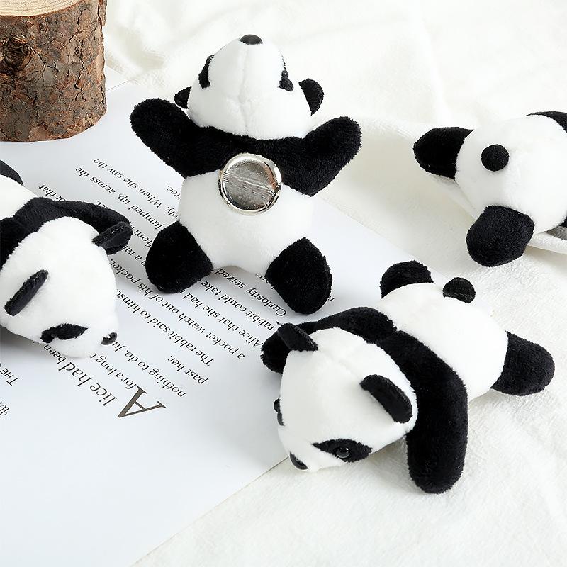Cartoon Internet celebrity three-dimensional panda brooch, plush red panda doll ins lying down panda jewelry schoolbag pendant