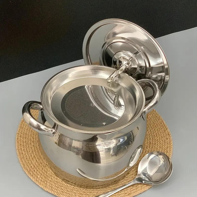 Thickened food grade stainless steel oil filter tank, large capacity double lid lard bucket, suitable for home and restaurant use, kitchen storage, refrigerator or outdoor camping, heat-resistant and durable