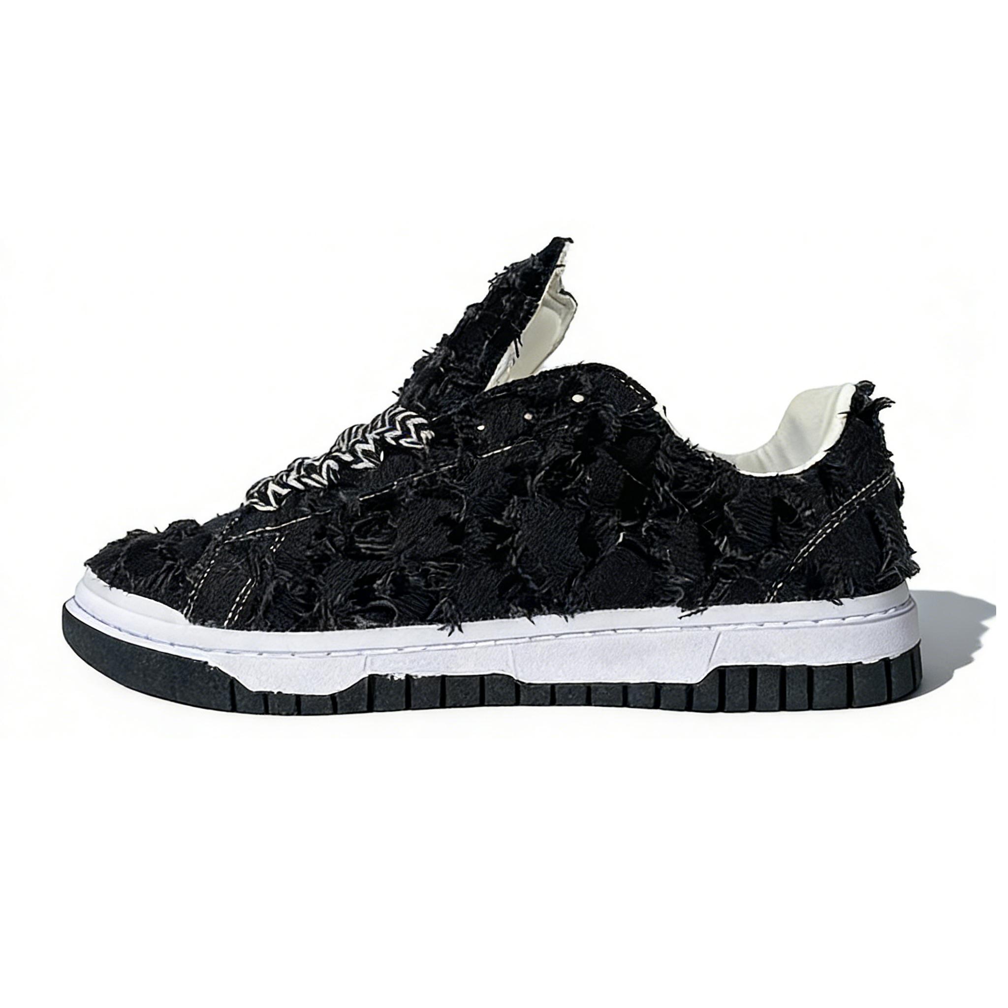 Men's Heavy-Duty All-Season Low-Top Sneakers - Black & Checkerboard Skate Shoes with Thick Rubber Sole, Cushioning, Lace-Up Casual Wear Suitable for Daily Use, Skateboarding, Outdoor - Wide