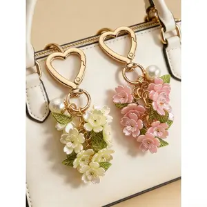 Romantic Heart-Shaped Cherry Keychain, Pink Enamel Cherry Blossom Pendant, Trendy Cute Keychain, Faux Pearl & Flower Clusters Bag Charm Keyring Accessory Valentine/Mother's Day