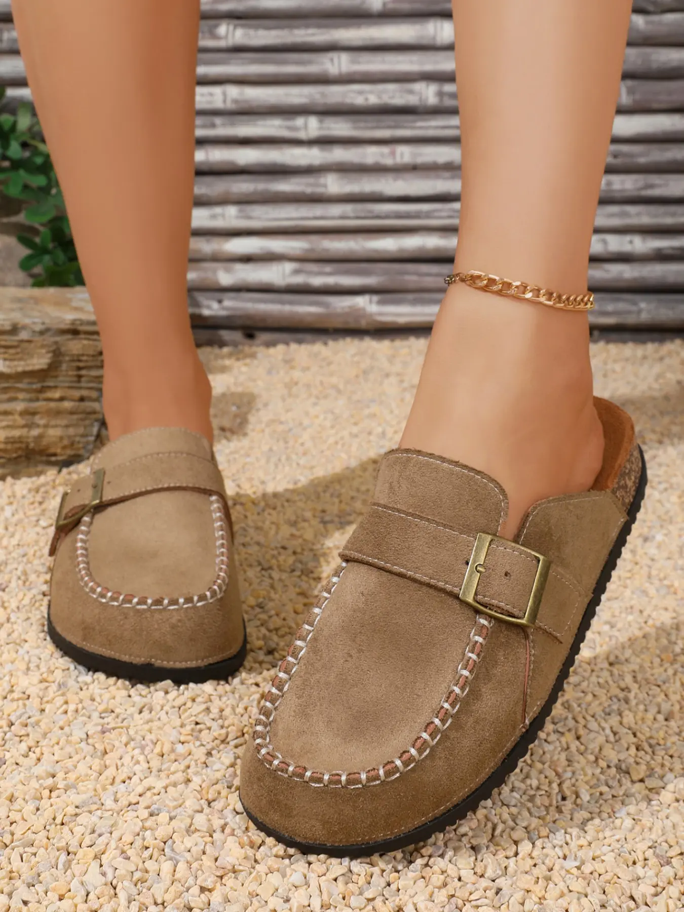 Women Round Toe Buckle Strap Slip on Mule Clogs, Retro Vintage Flat Slides, Casual Footwear for Outdoor Travel and Shopping