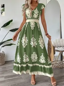 Fashionable Summer New Arrival Women's Beach Dress, Bohemian Ethnic Printed V-Neck A-Line Sundress, Casual Outerwear for Commuting and Vacation
