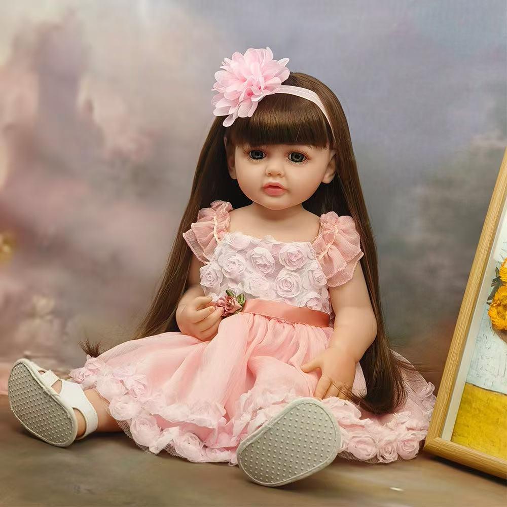 22 Inch Realistic Doll Reborn Doll, Realistic Newborn Baby Doll with Accessories, Cute Play House Pretend Play Toy, Gorgeous Doll, Girls Birthday Gift, Holiday Gift