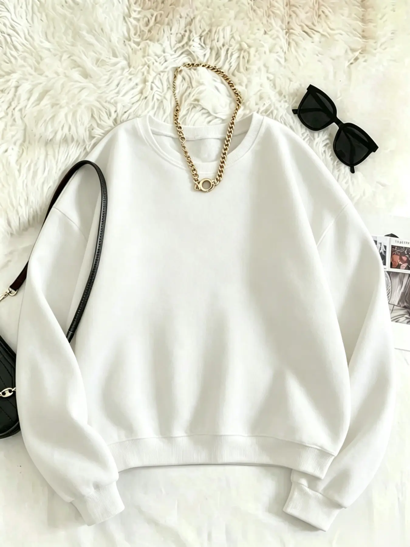 Women Solid White Crew Neck Cropped Sweatshirt Summer Outfits Outfits Inspo Fashion Going Out Tops Soft Loose Drop Shoulder Casual Daily Vacation Plain Pullover Sweat Tops for Ladies