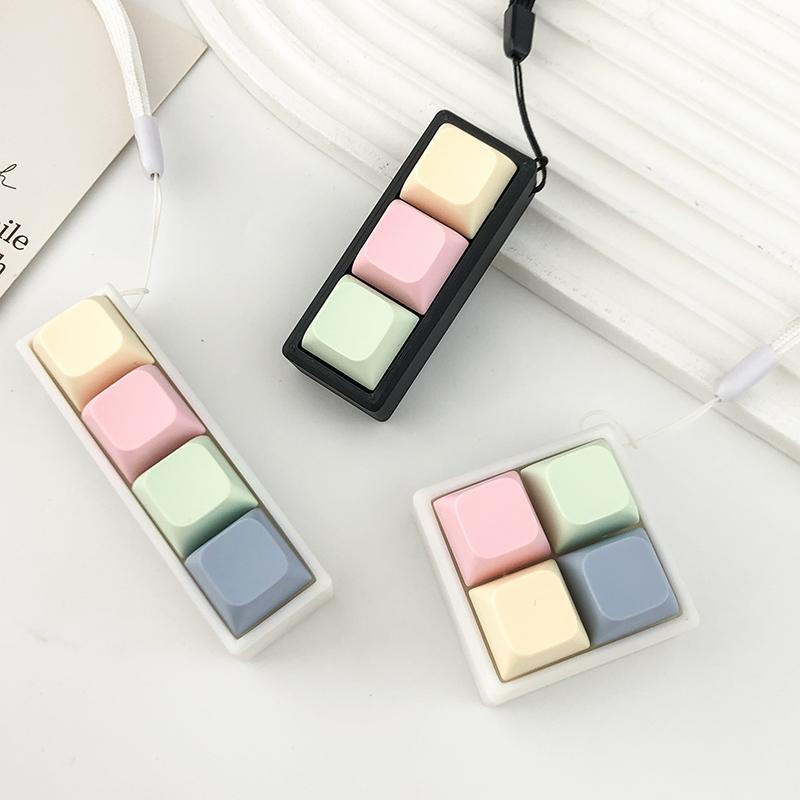 Keyboard Keycap Design Keychain, Creative Keyboard Keycap Keychain, Unique Backpack and Phone Accessory, Car Interior Decoration Accessories, Stress Relief Fidgeting