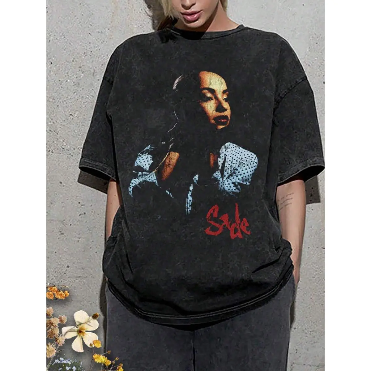 Retro Nostalgic Style Music "SADE" Portrait Pattern T-Shirt, Essential T-Shirt For "Helene Folasade Adu CBE" Enthusiasts, Distressed Effect Dressing, Music Nostalgic Visual Atmosphere Dressing. Retro Loose T-Shirt,