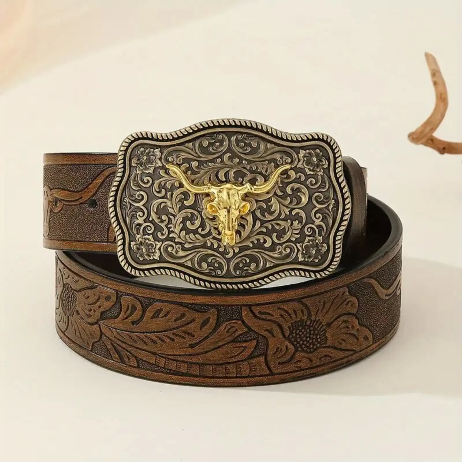Western Cowboy Leather Belt, Longhorn Bull Skull Buckle Belt, Vintage Floral Embossed Cowboy Waist Belt, Retro Engraved PU Belt for Men Women Cowboy Outfit Rodeo Party