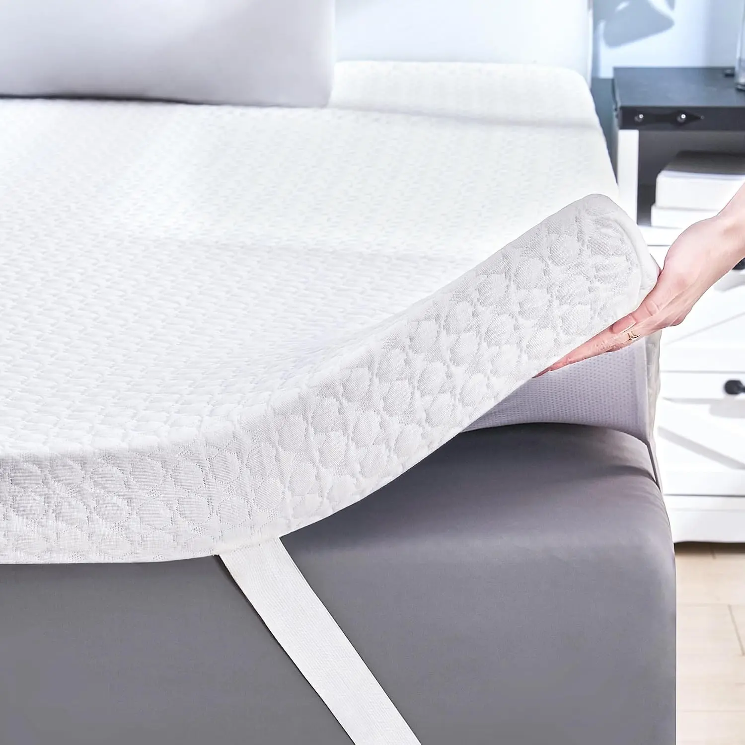 SINWEEK Twin Size 2 Inch Gel Memory Foam Mattress Topper, Ventilated High Density Pad for Body Pain Relief, Bed Topper with Cooling Cover, CertiPUR-US & Oeko-Tex Certified
