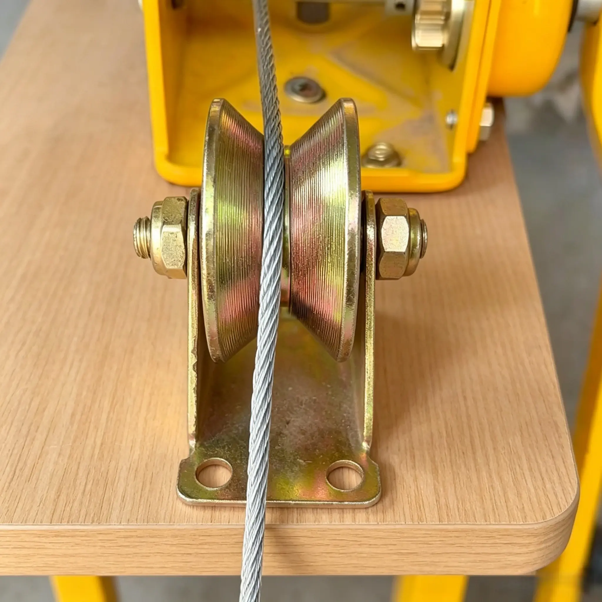 Set of Four Metal Pulleys Load Bearing V-Type Steel Galvanized Process Rust Prevention for Wire I-Beam Round Steel Track, Durable Industrial Components