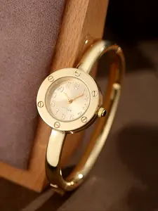Elegant Roman Numeral Bracelet Watch, Women's Quartz Analog Watch, Perfect Gift for Holidays and Special Occasions, Bangle Bracelet Watch