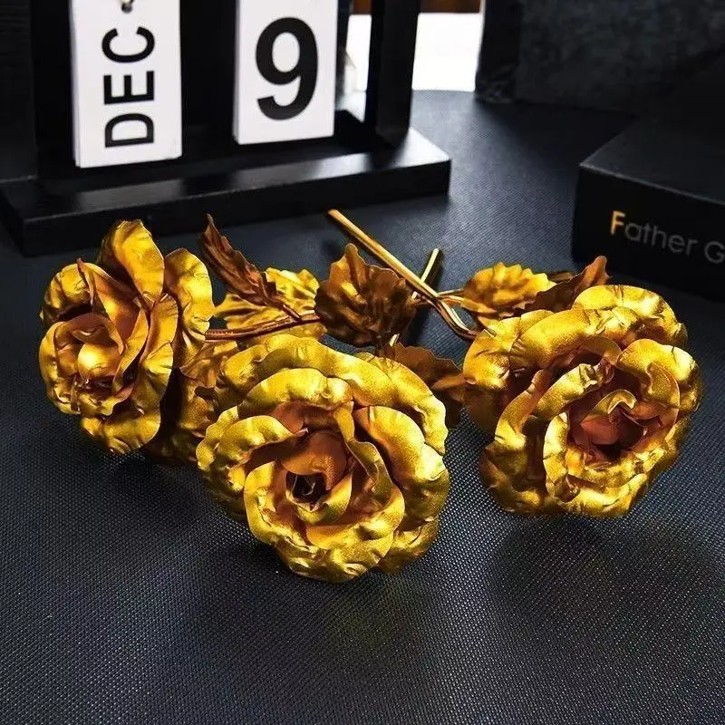 Stylish 24K Gold Rose—an exquisite, realistic metal rose crafted with an etched gold finish; it serves as both a piece of home décor and a romantic gesture for men.