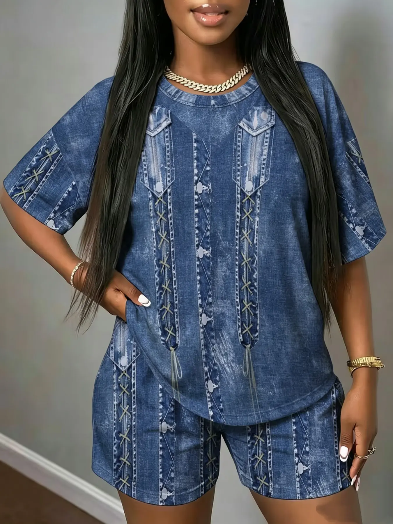 Women's Vintage Denim Look Two-Piece Set, Round Neck Loose Fit Short Sleeve Top + Side Pocket Shorts, Casual All-Over Print