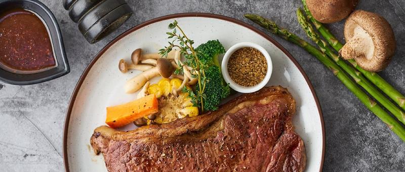 Heavy Duty Manual Meat Tenderizer Cuber Tool Steak Flatten Cuber Rolling Meat Poultry Tenderizer Machine Clamp on Meat Tenderizer Kitchen Tool