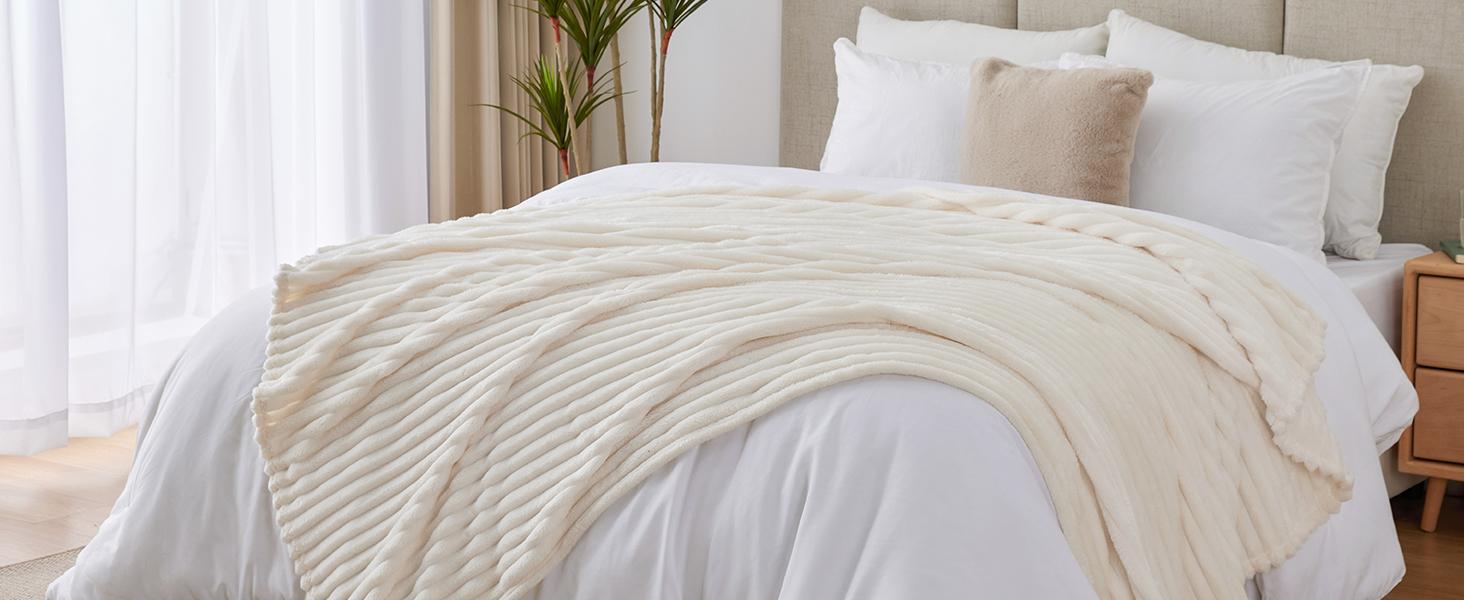 BEDELITE Fleece Cozy Blanket 300GSM Soft Warm Fluffy 3D Stripe Texture Microfiber Polyester Throw Twin Queen King Sizes Decorative Valentine's Day gift Giftable
